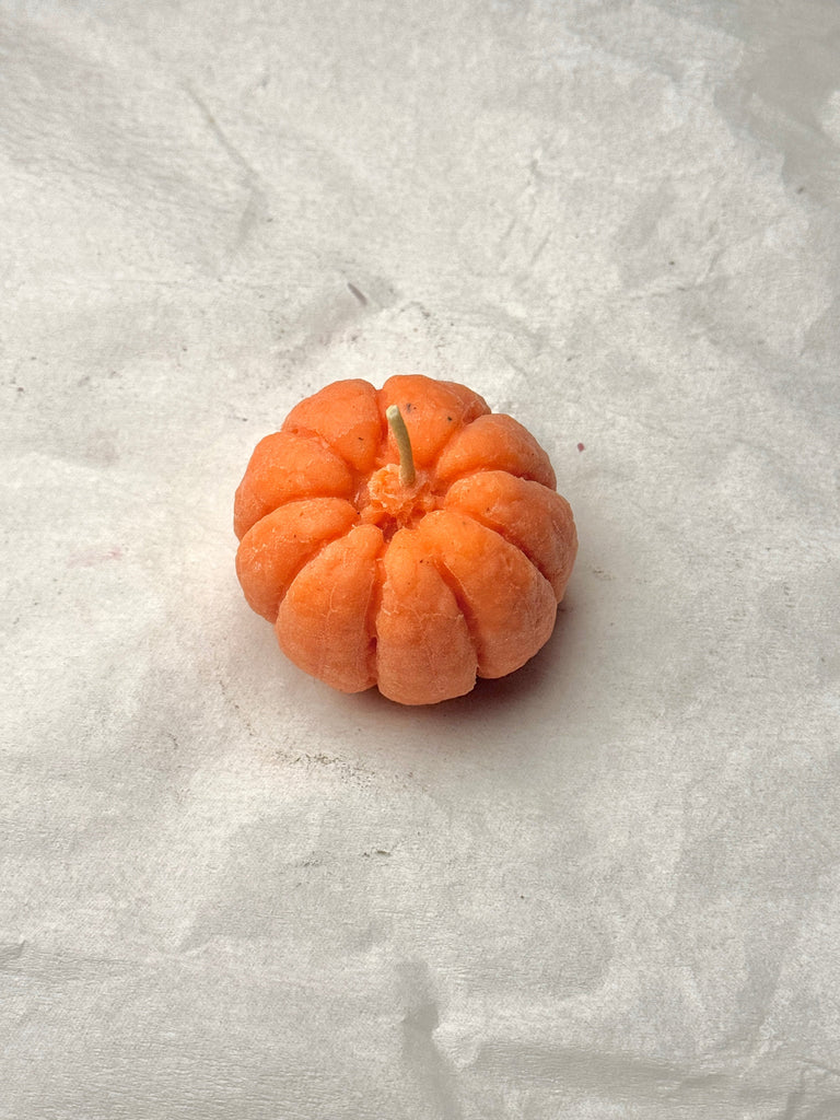 Mini Pumpkin Candle 🎃